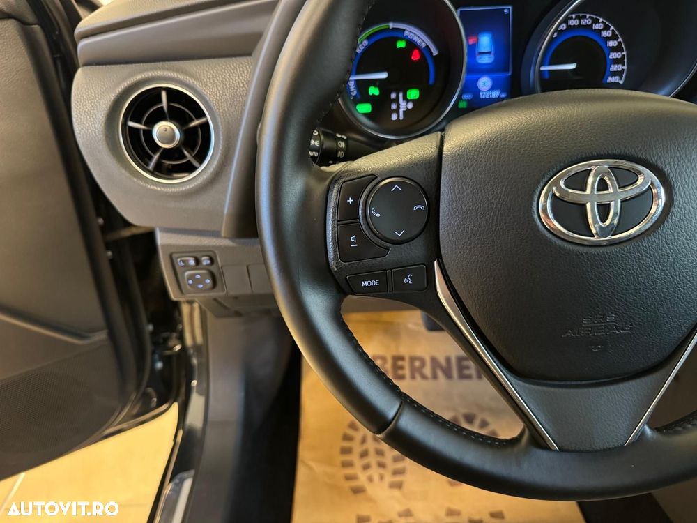 Toyota Auris 1.8 VVT-i Hybrid Automatik Touring Sports Team Deutschland - 21