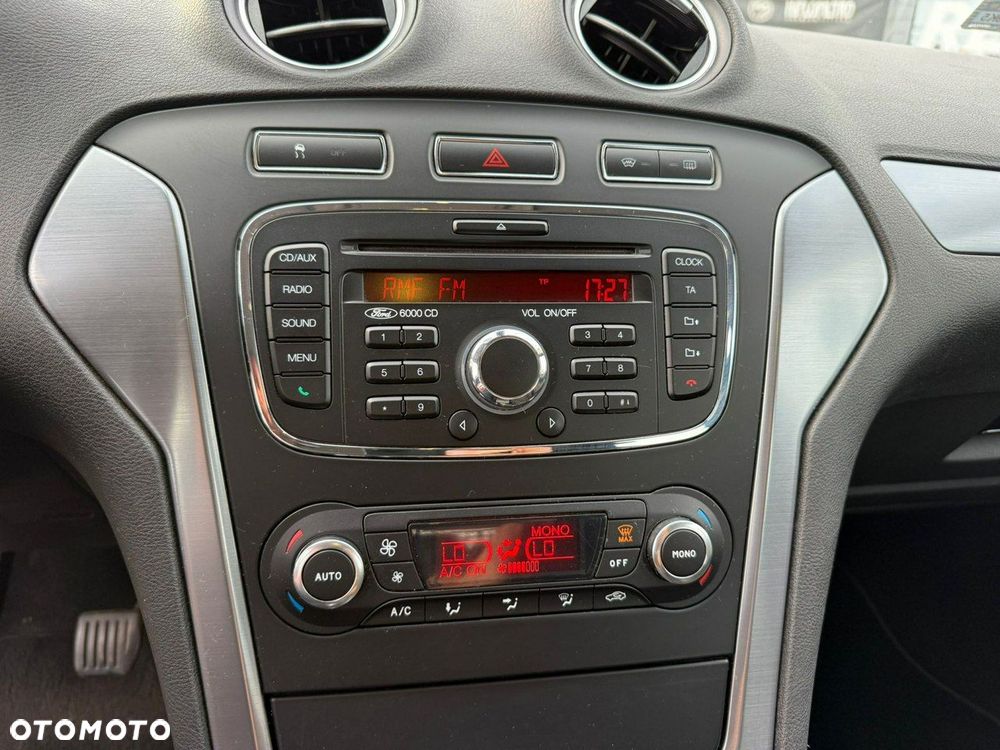 Ford Mondeo - 8