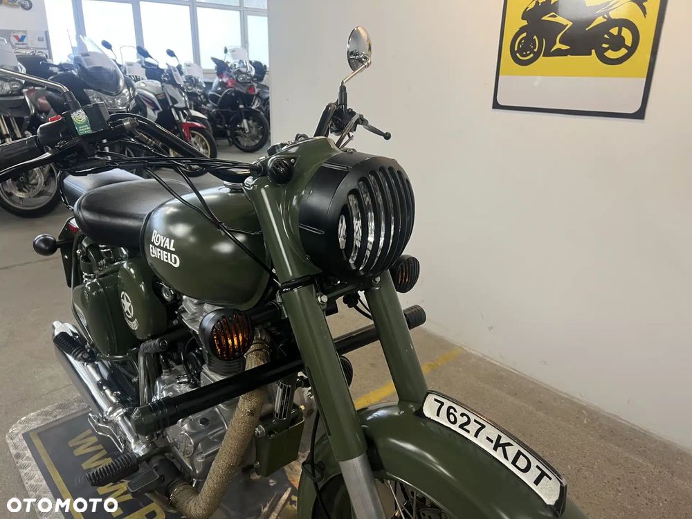 Royal Enfield Classic - 9
