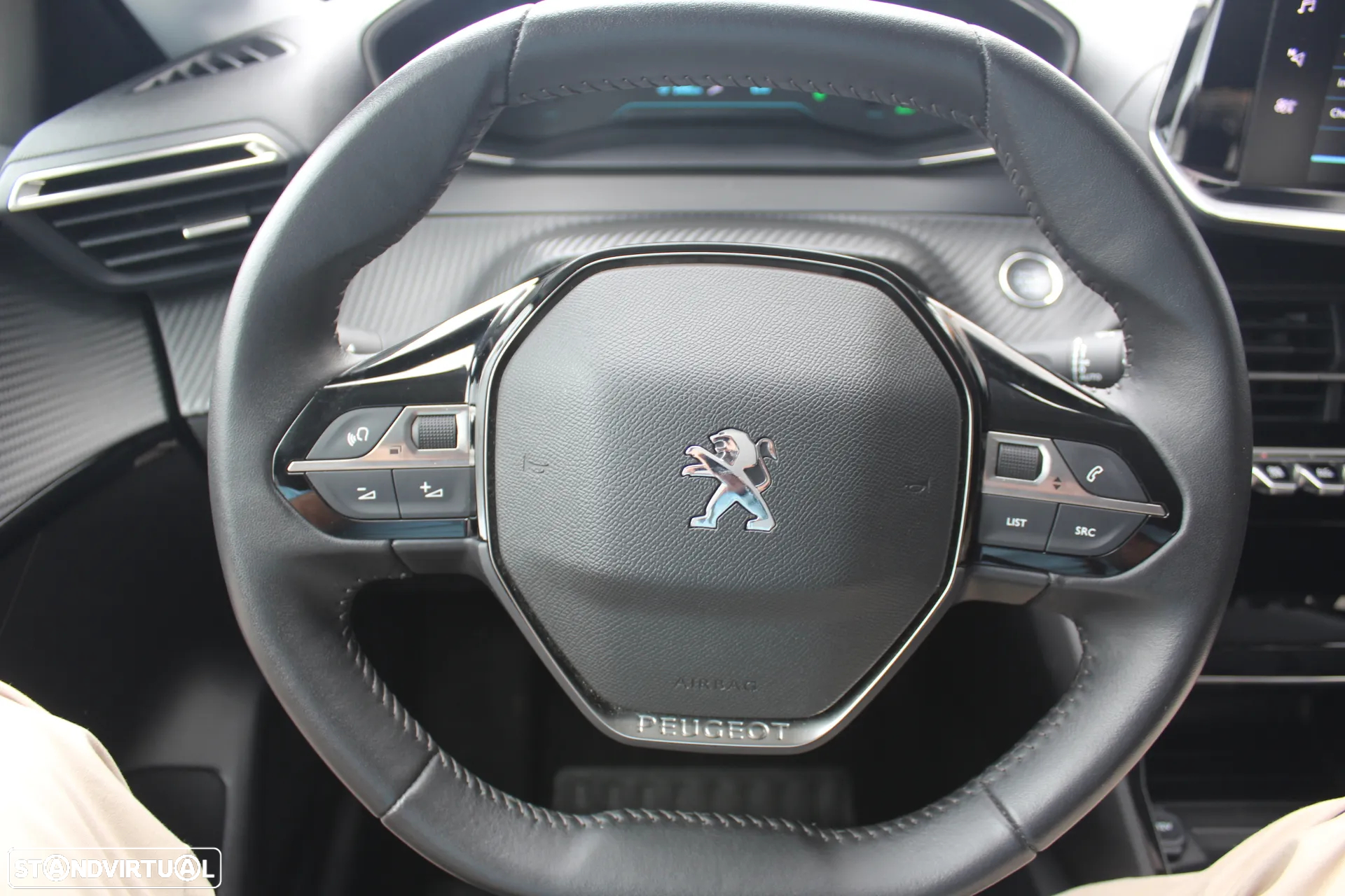 Peugeot e-208 50 kWh Allure - 17