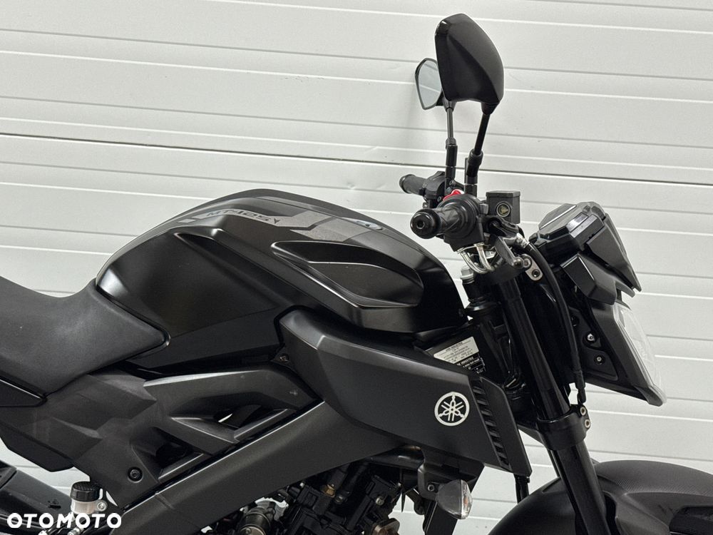 Yamaha MT - 12