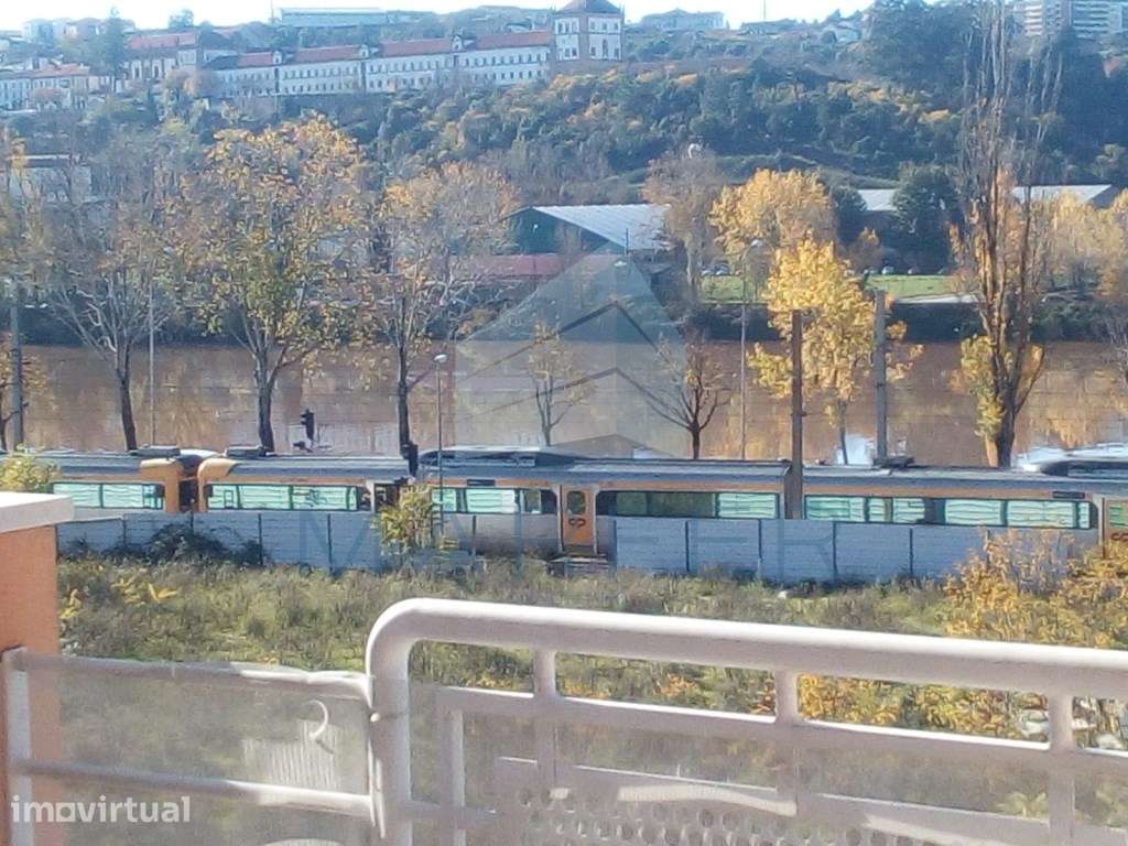 Apartamento T2 - Centro - Grande imagem: 2/13