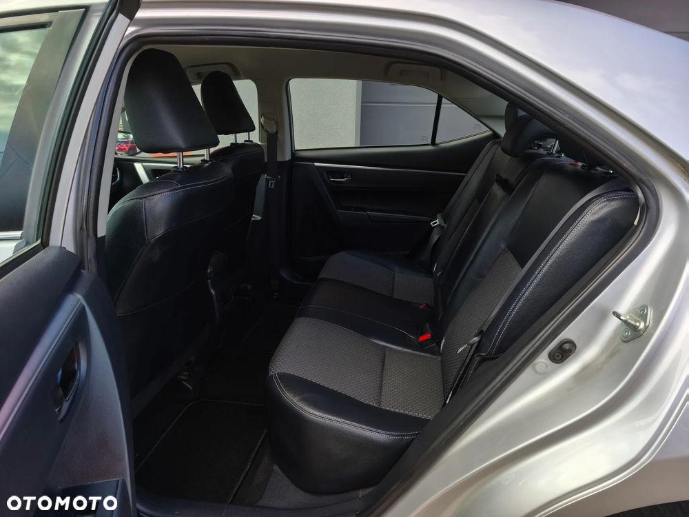Toyota Corolla 1.6 Prestige - 8