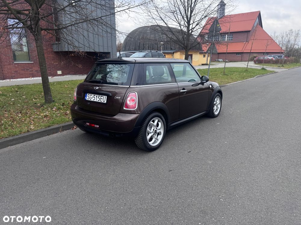 MINI ONE Baker Street - 5