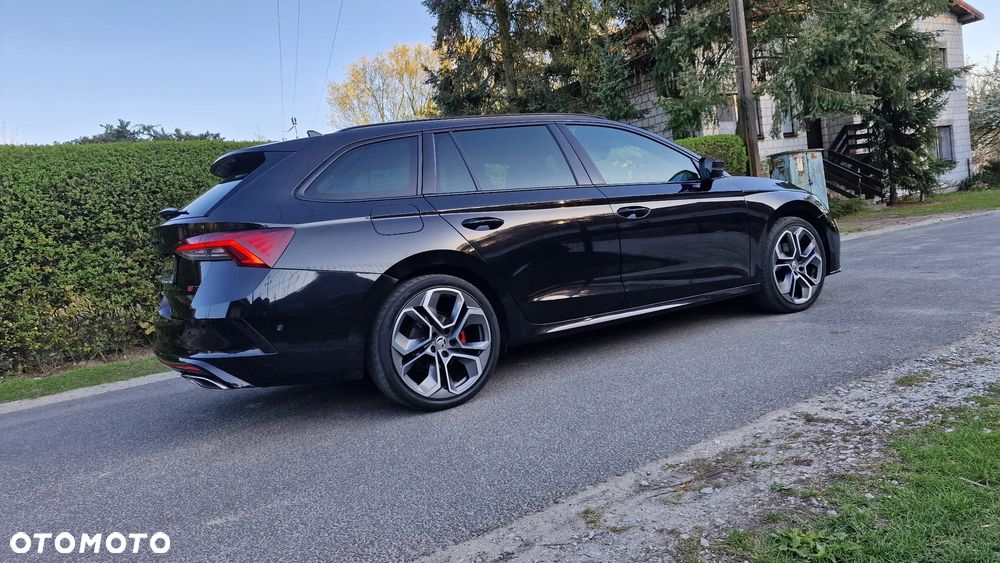 Skoda Octavia 2.0 TDI DSG RS - 5