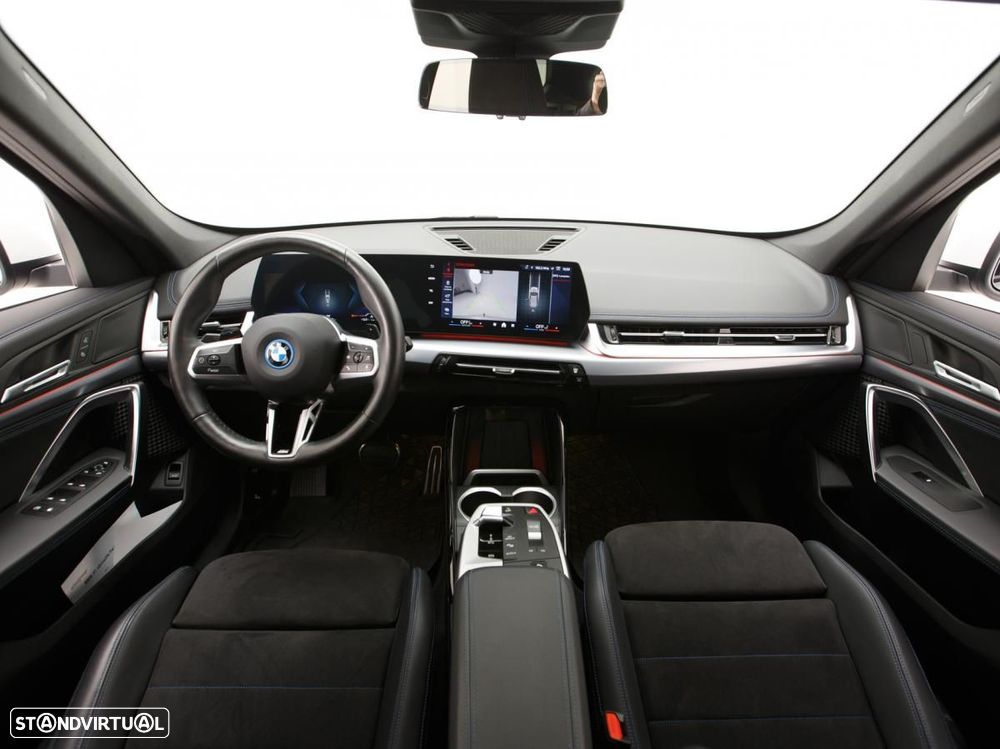 BMW X1 xDrive25e Pack Desportivo M - 6