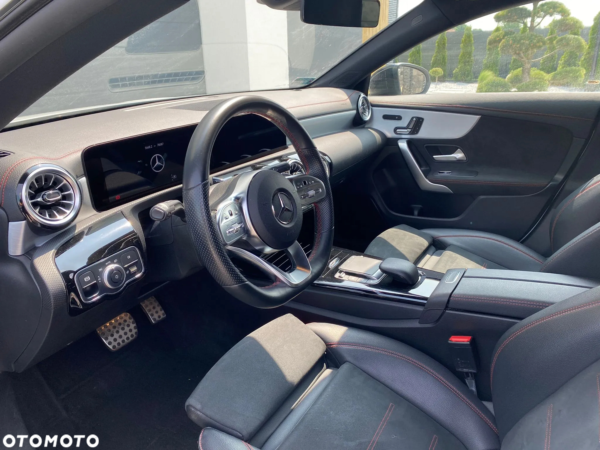 Mercedes-Benz CLA 180 AMG Line 7G-DCT - 15