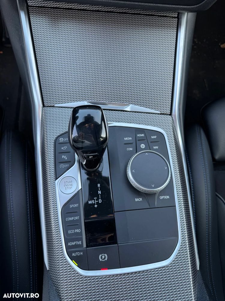 BMW Seria 3 330i xDrive AT - 9