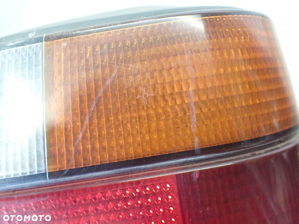 LAMPA PRAWA TYLNA BMW E36 318 TDS KOMBI 1.7 8371936  8371938 - 10