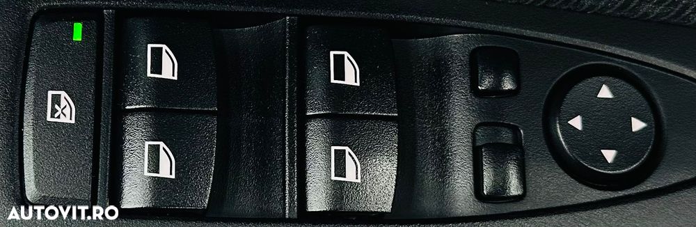 BMW Seria 2 218d - 11