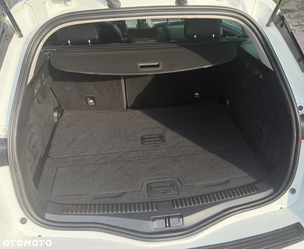 Renault Megane ver-blue-dci-115-edc-bose-edition - 32