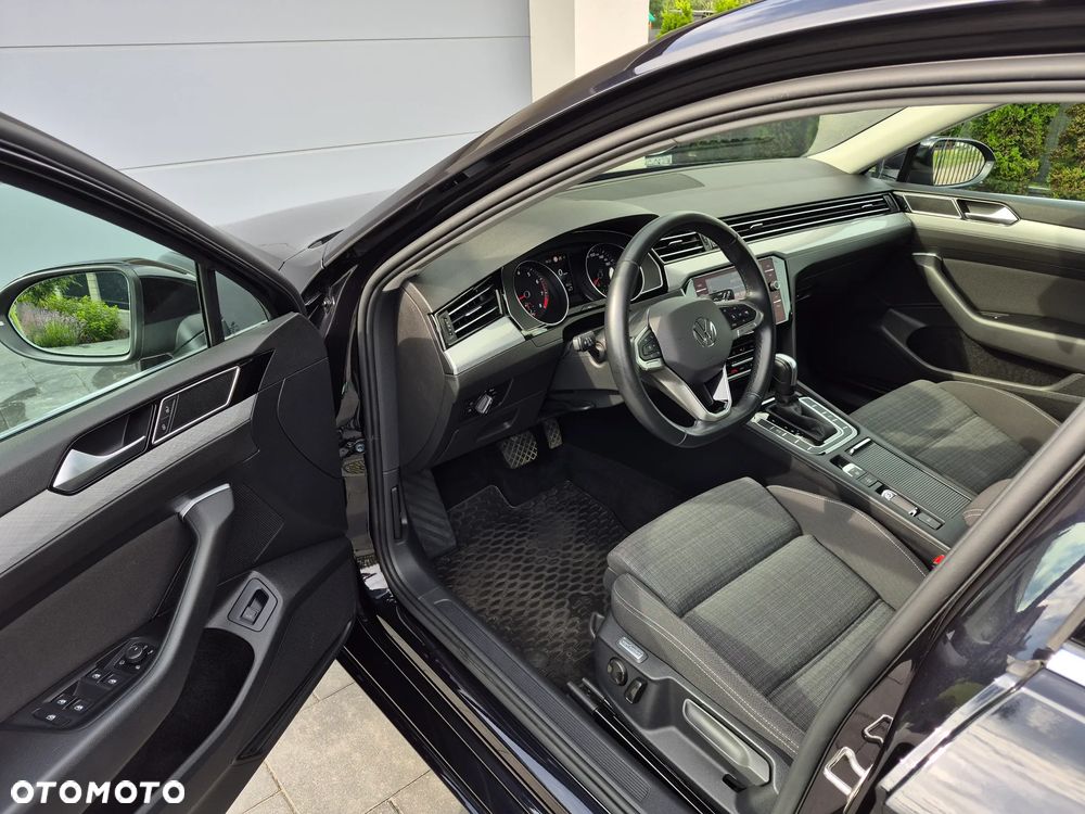Volkswagen Passat 2.0 TSI Business DSG - 9