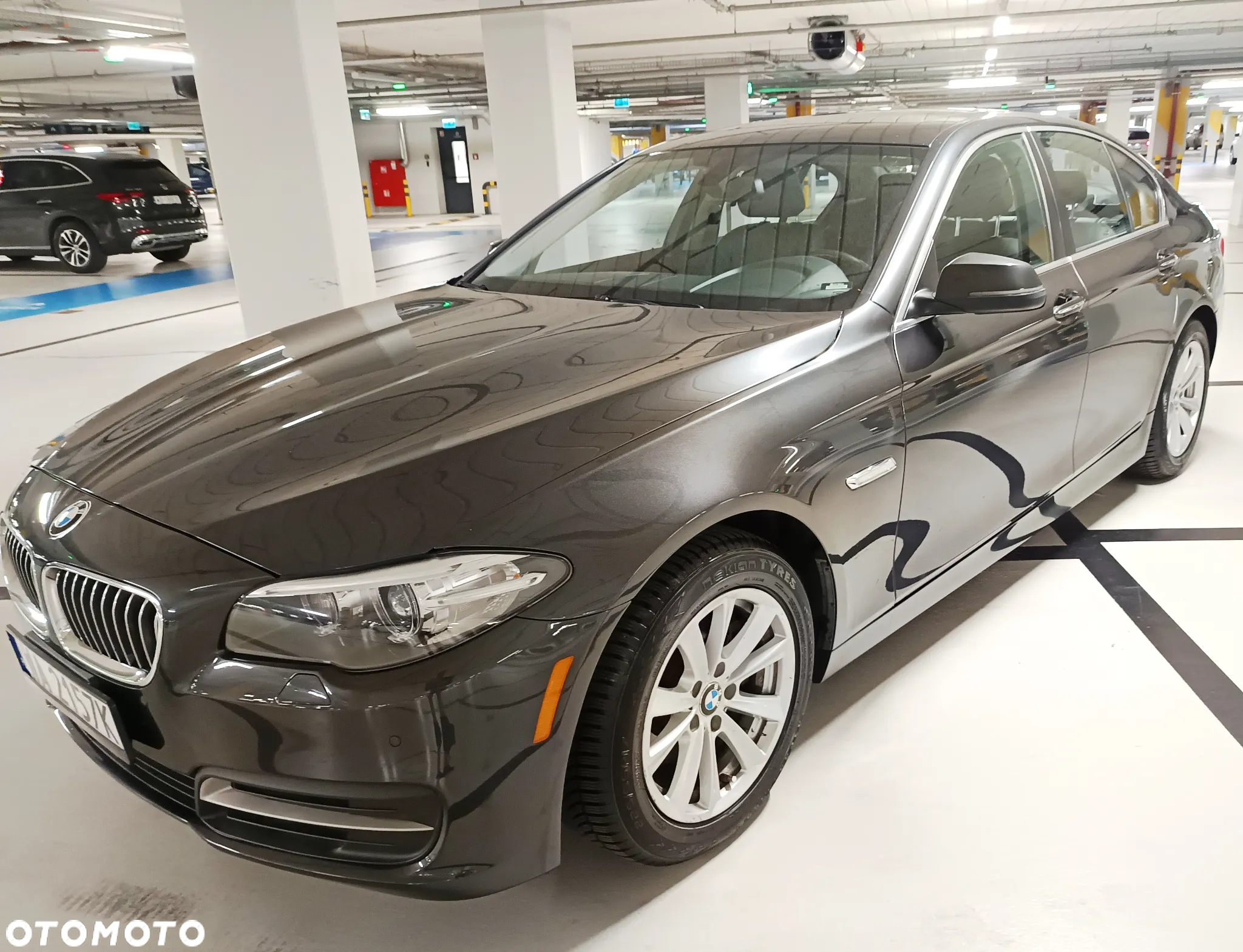 BMW Seria 5 528i xDrive - 13