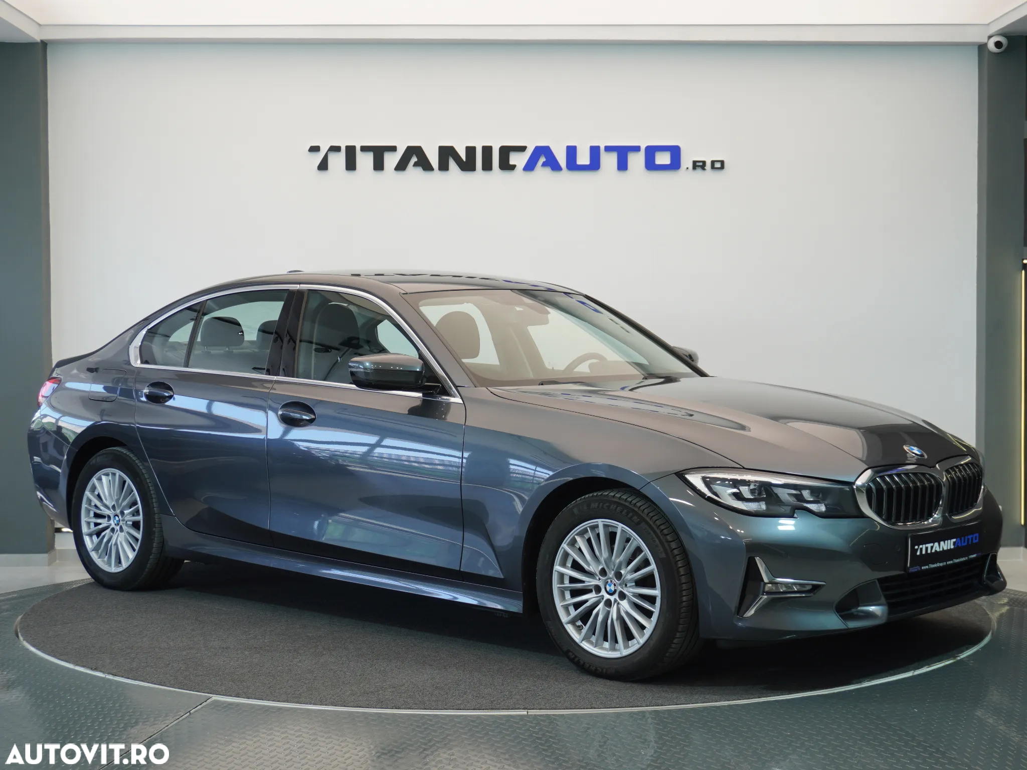 BMW Seria 3 318d Aut. Luxury Line - 2