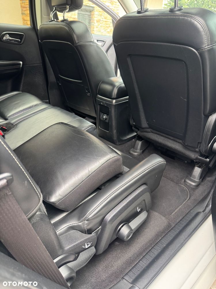 Fiat Freemont 2.0 Multijet 16V DPF Automatik Allrad Lounge - 27