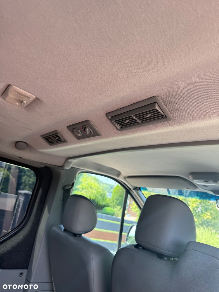Renault Trafic - 10