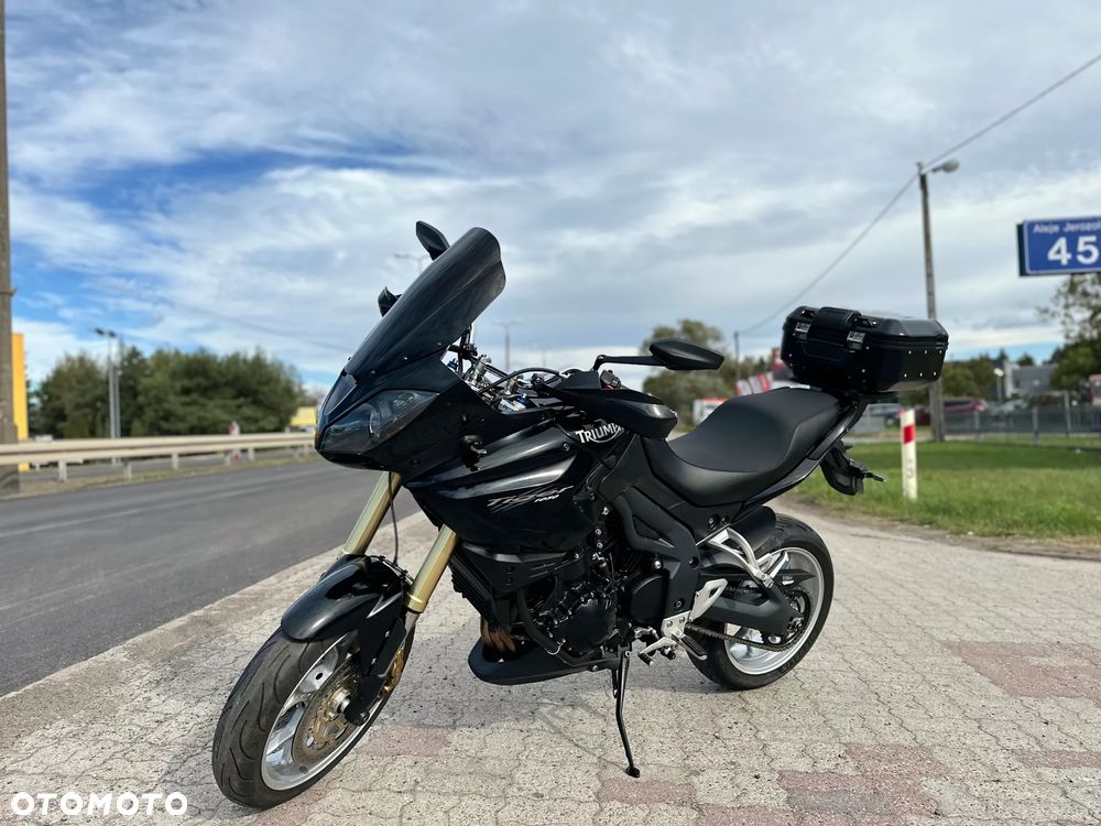 Triumph Tiger - 2