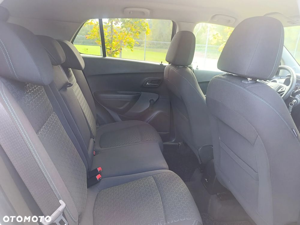 Chevrolet Trax 1.4T AWD LS - 17