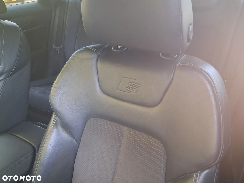 Audi A6 Avant 40 TDI S tronic S line - 35