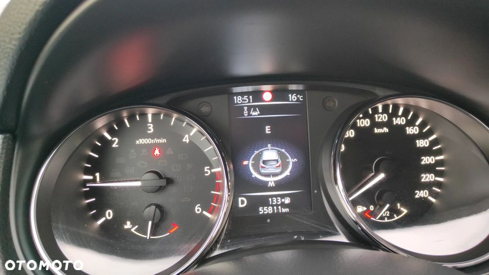Nissan Qashqai 1.6 dCi Xtronic 360 - 39
