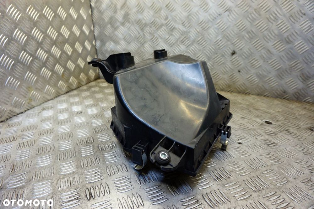 OBUDOWA FILTRA POWIETRZA IS III E3 2.5 16V HYB 17700-36280 LEXUS 2013-2017 - 2