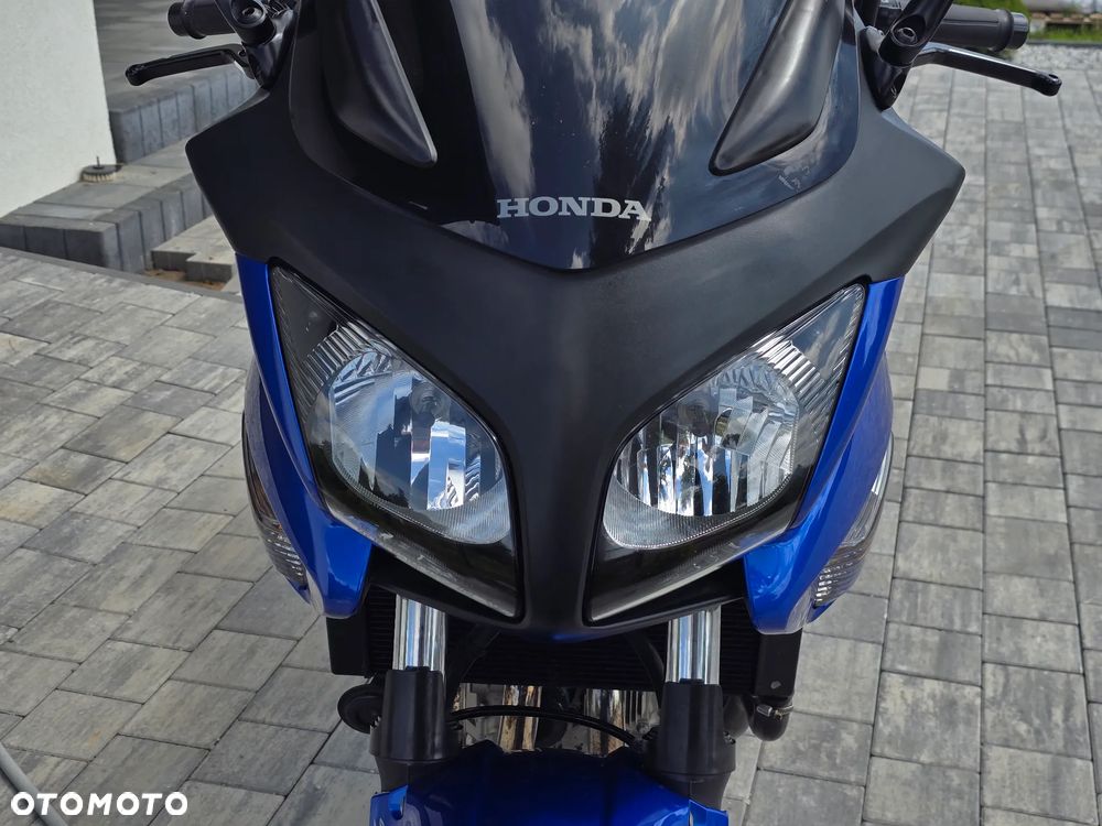 Honda CBF - 17