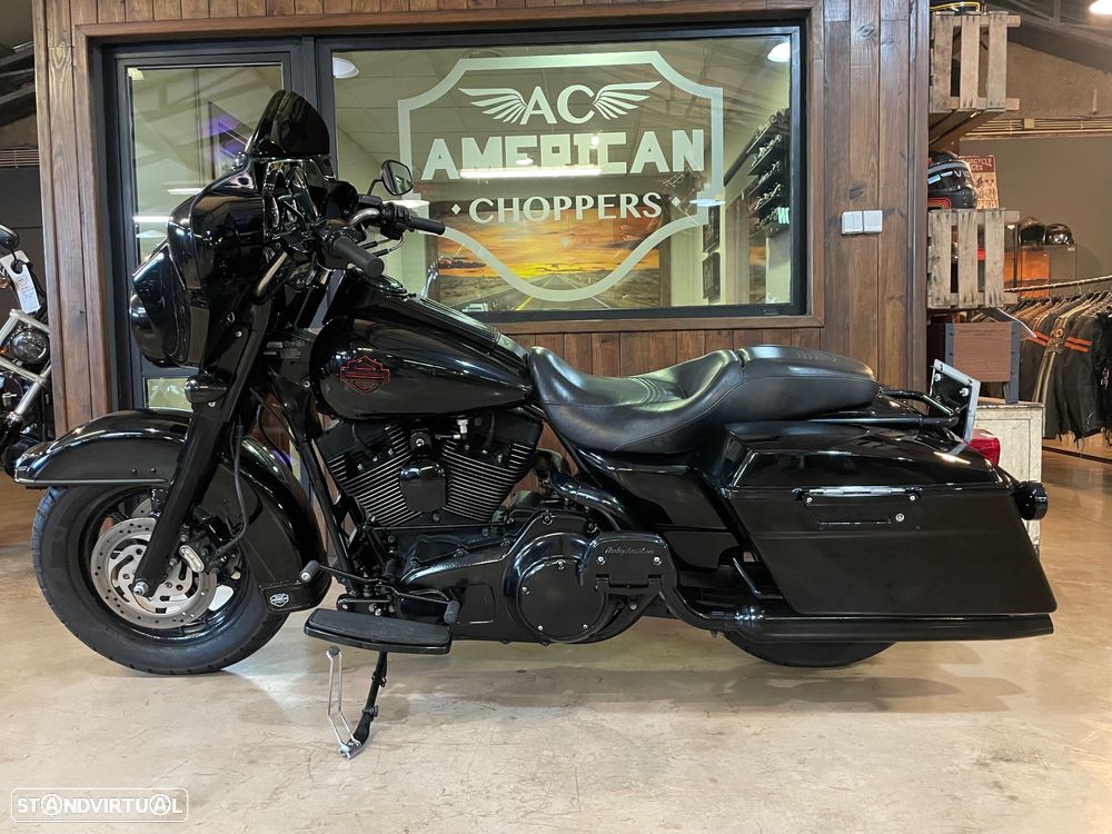 Harley-Davidson FLHT Electra Glide - 14