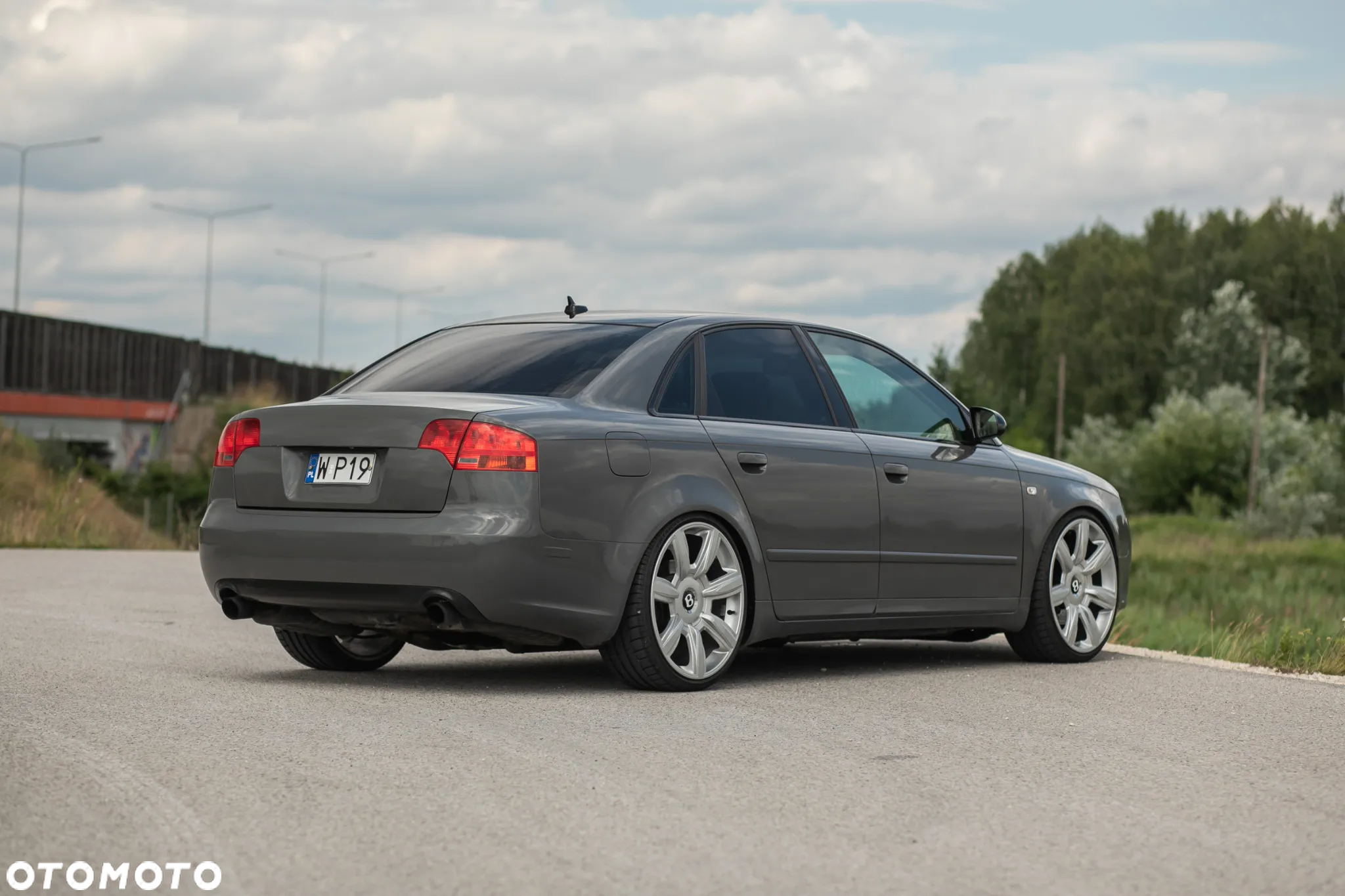 Audi A4 2.0T FSI Quattro - 8