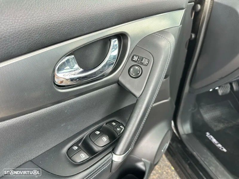 Nissan Qashqai 1.3 DIG-T Tekna Premium DCT - 19