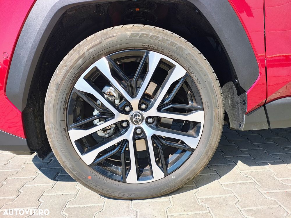 Toyota RAV4 - 4