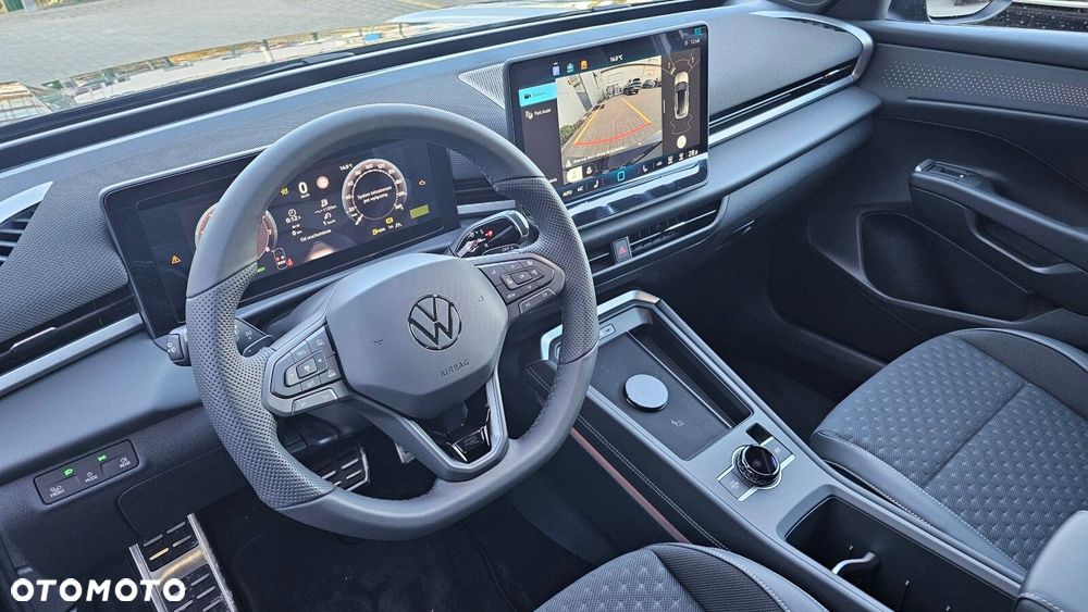Volkswagen T-Roc - 18