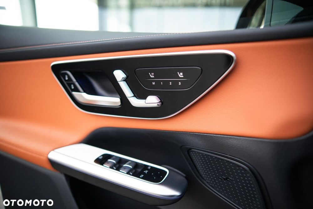 Mercedes-Benz GLC - 9