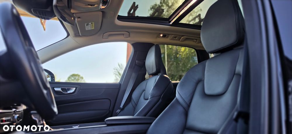 Volvo XC 60 T5 AWD Geartronic Momentum - 13