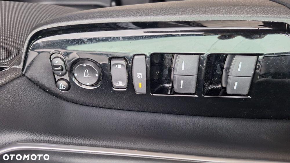 Honda CR-V 2.0 i-MMD 2WD Sport Line - 12