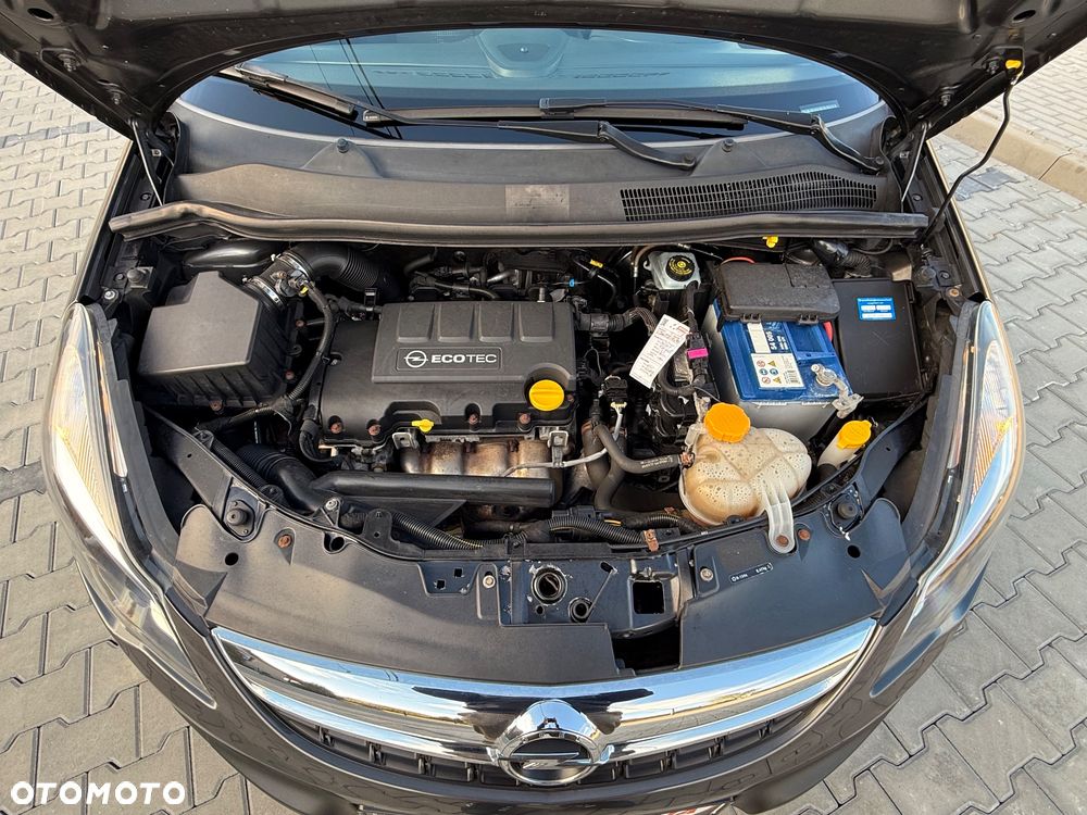 Opel Corsa 1.4 16V Cosmo - 35