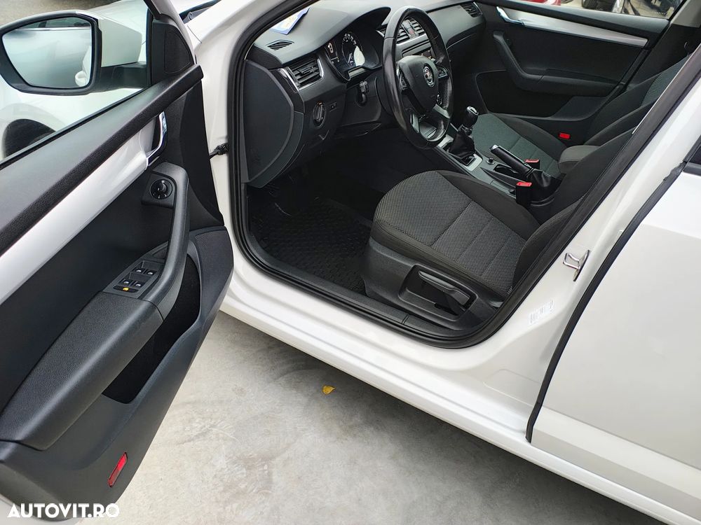 Skoda Octavia 1.6 TDI Green tec Ambition - 12