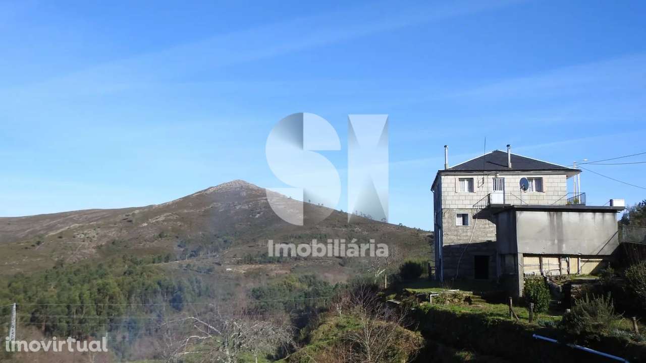 Moradia em Pedra Com Espaço Comercial Ativo | Vista Serra | Arouca - Grande imagem: 3/20