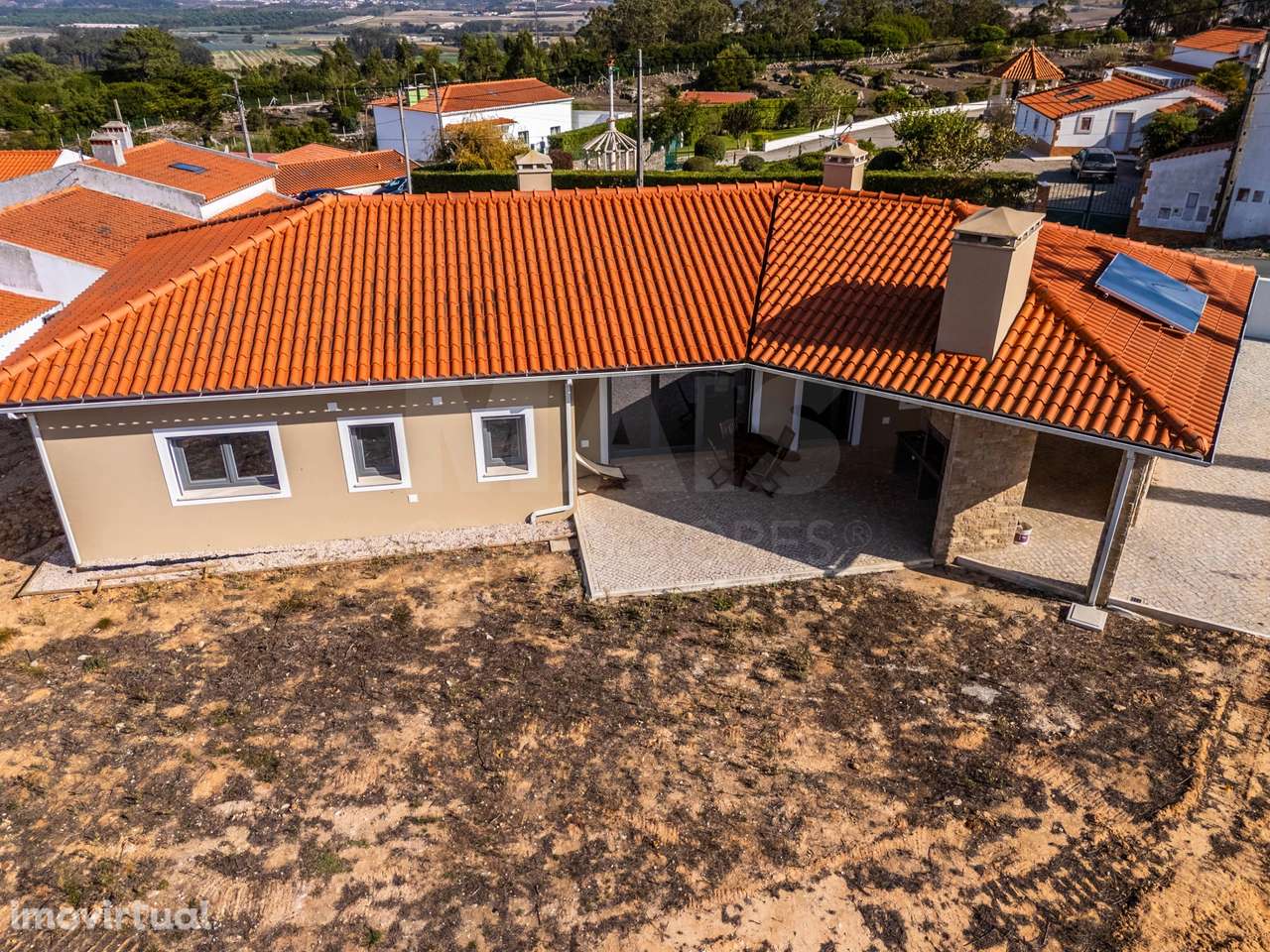 Moradia T3 Moderna, Térrea com Espaço Exterior - Olho Marinho, Óbidos - Grande imagem: 3/27