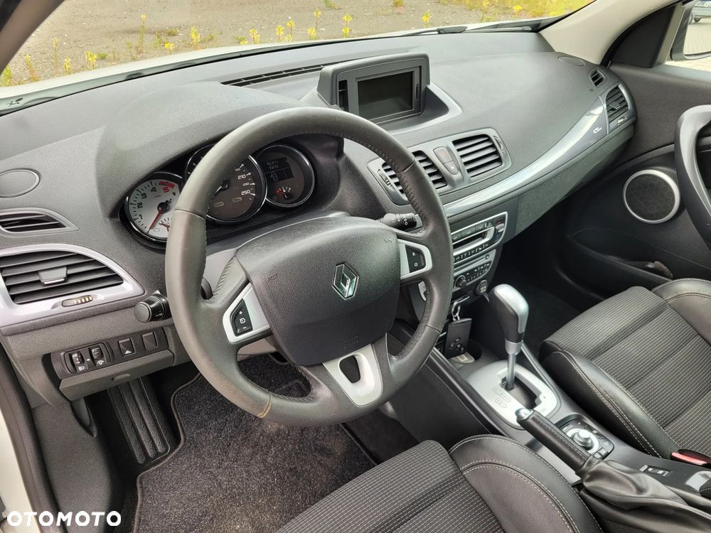 Renault Megane dCi 110 FAP EDC Bose Edition - 17