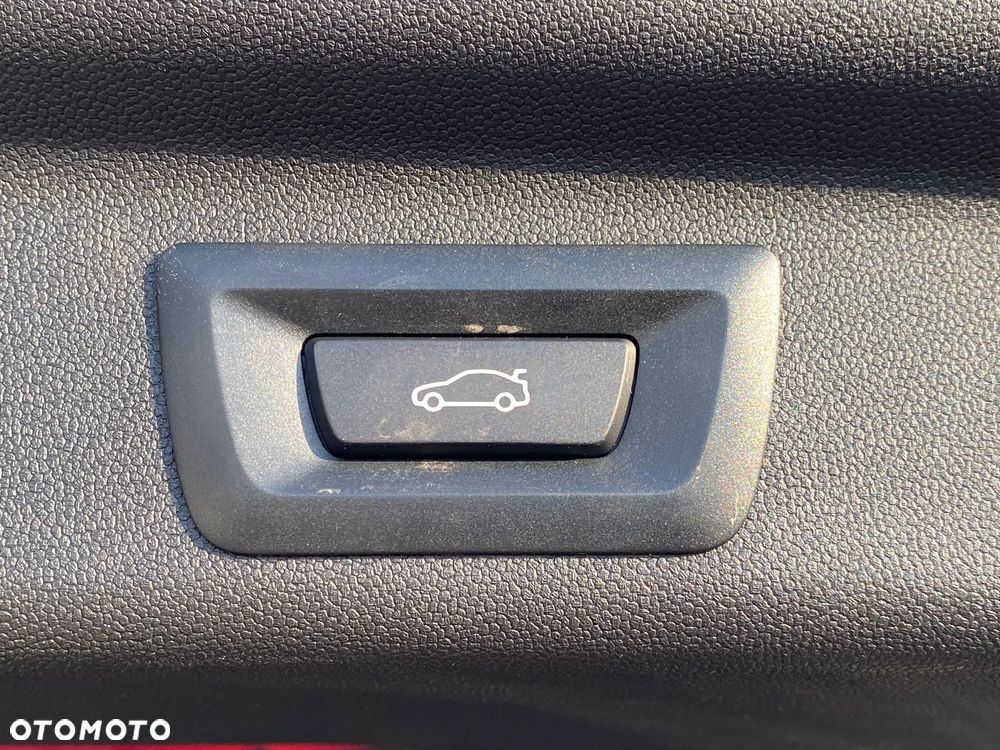 MINI Countryman ver-c-mhev-linia-essential - 23