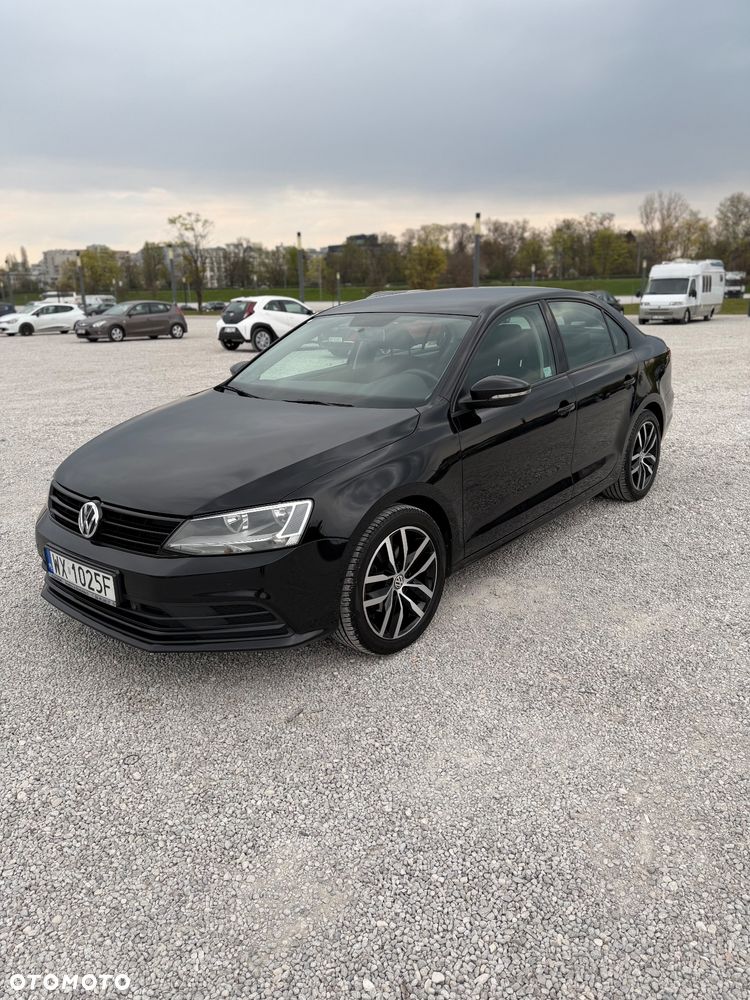 Volkswagen Jetta 2.0 TDI DPF BMT Trendline - 17