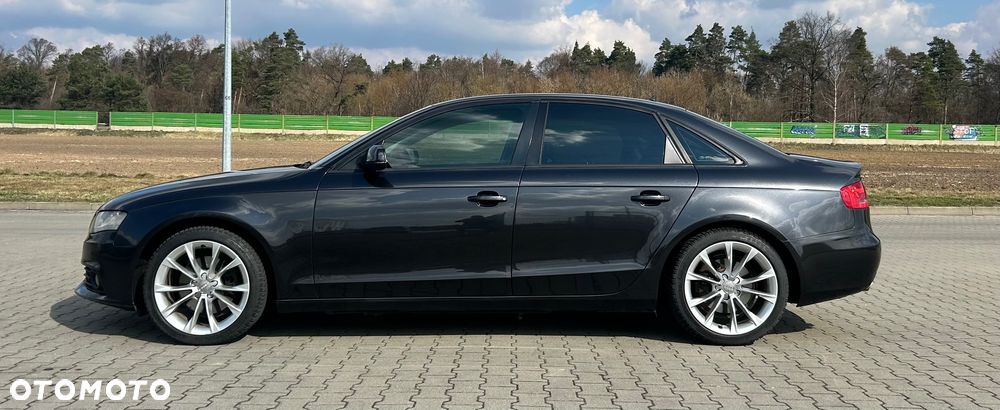 Audi A4 Limousine - 3