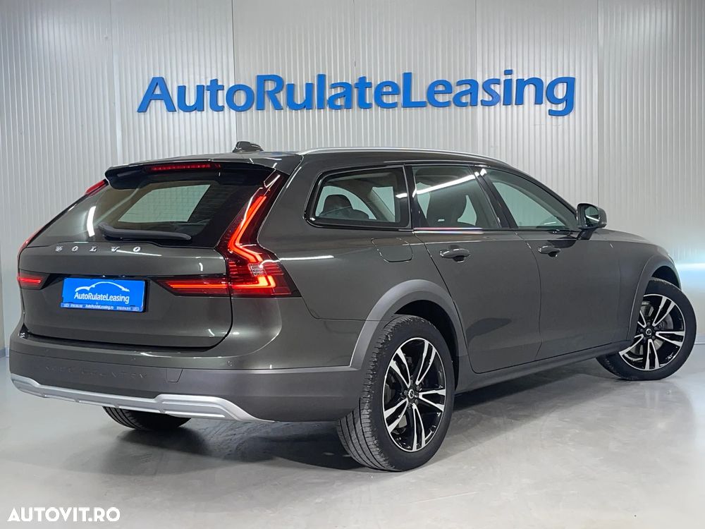 Volvo V90 V90CC B5 MHEV AT AWD Core - 3