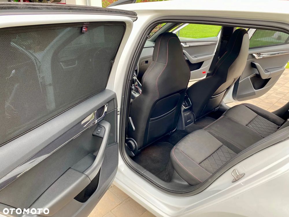 Skoda Octavia 2.0 TSI RS 245 DSG - 12