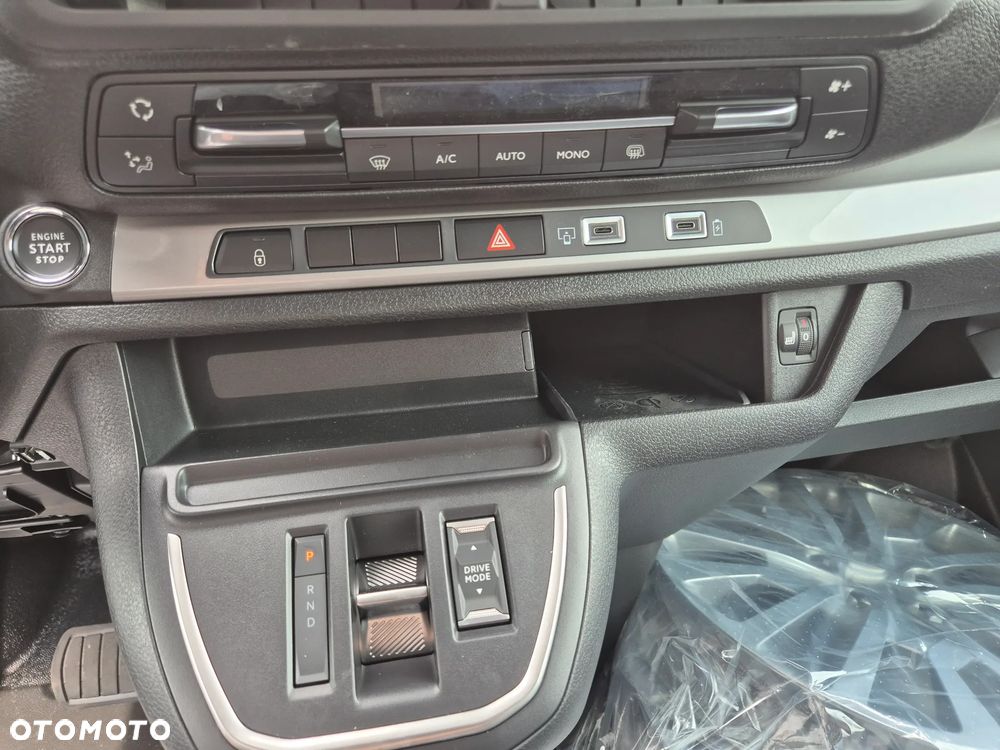 Peugeot Expert Brygadowy 6 Osobowy XL LONG 2.2 150KM Automat !! OD RĘKI !! - 13