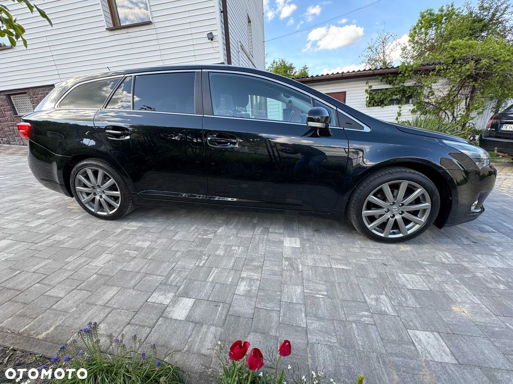 Toyota Avensis - 2
