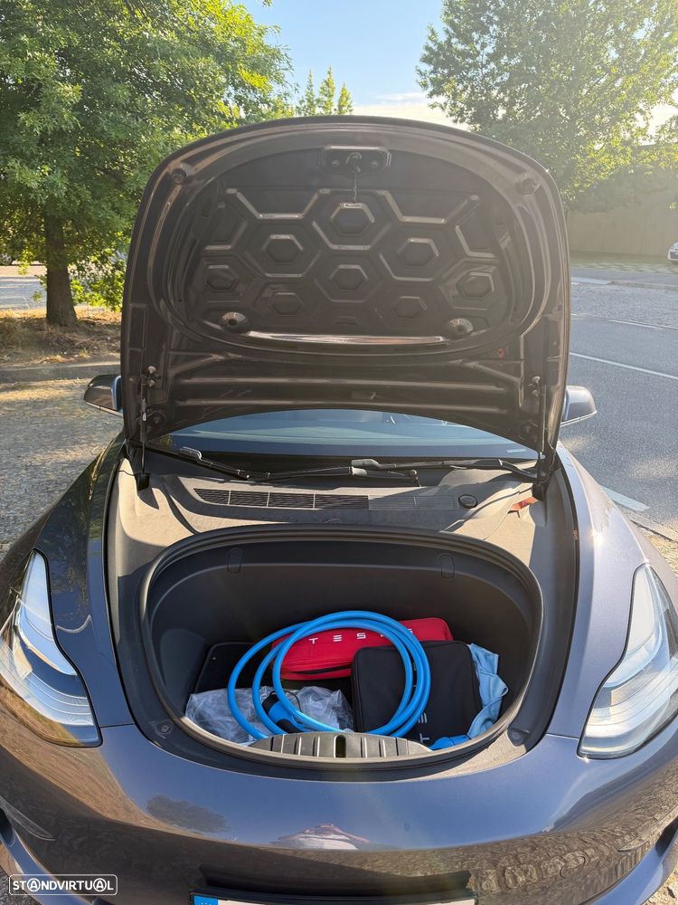 Tesla Model 3 Long Range AWD Dual Motor — fotografia 16