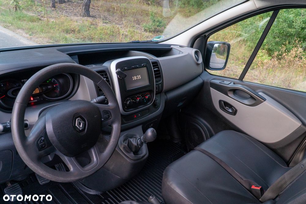 Renault Trafic - 16