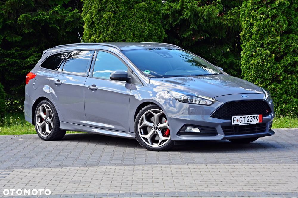 Ford Focus 2.0 TDCi ST - 23