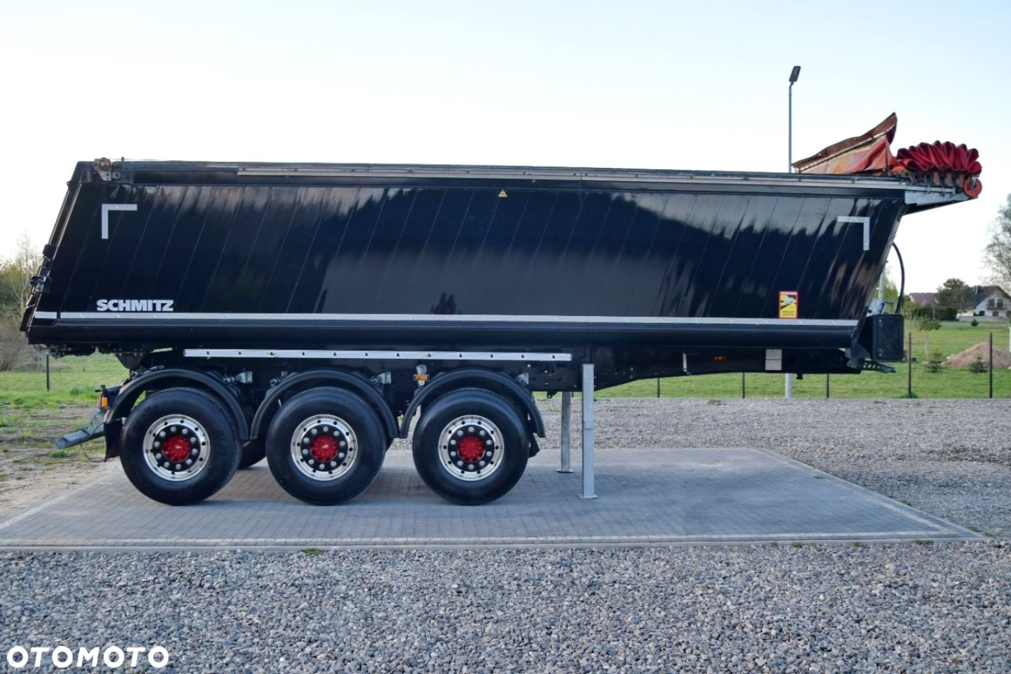 Schmitz Cargobull SKI 24 - 3